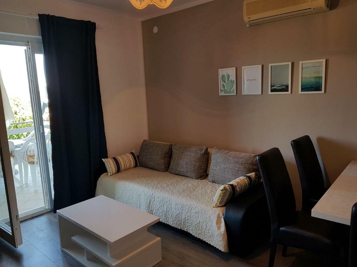 סבטי פיליפ אי ג'קוב Apartments Andelic מראה חיצוני תמונה